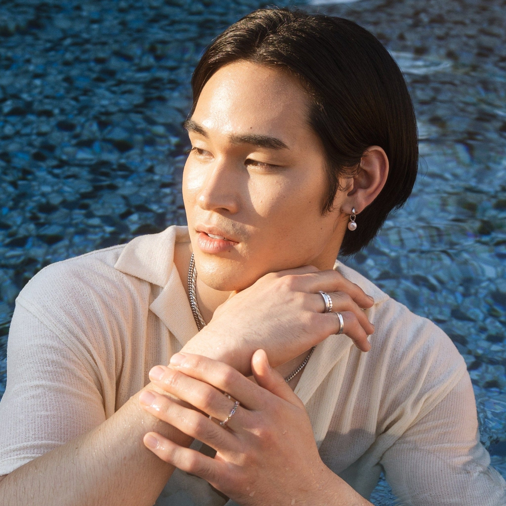 Isla Ring - Gemstone Infinity Band