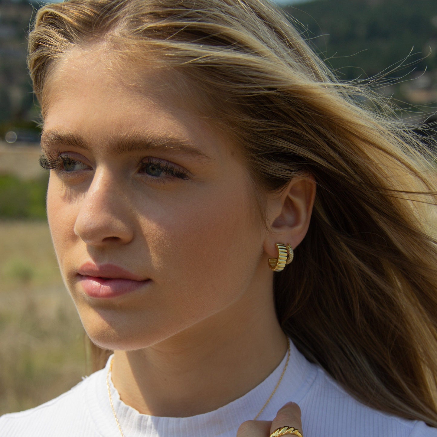 Mini Chloe Hoops