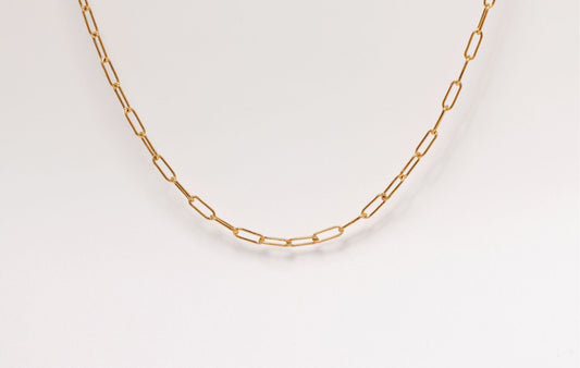 The Best Ways to Style a Paperclip Chain for Holiday Season (Featuring Mogano Charms)