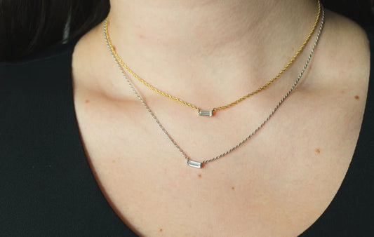 Gold Necklace vs Silver Necklace - Shop Mogano 14k gold filled necklace & sterling silver necklace - Hypoallergenic jewelry for all skin types