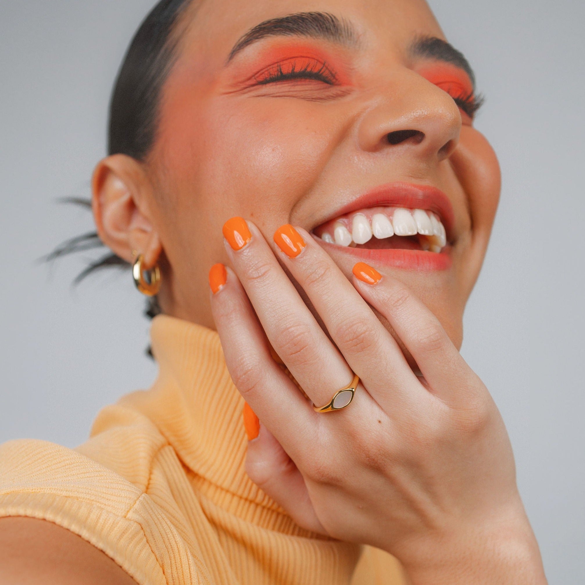 Marina Ring - Mother of Pearl