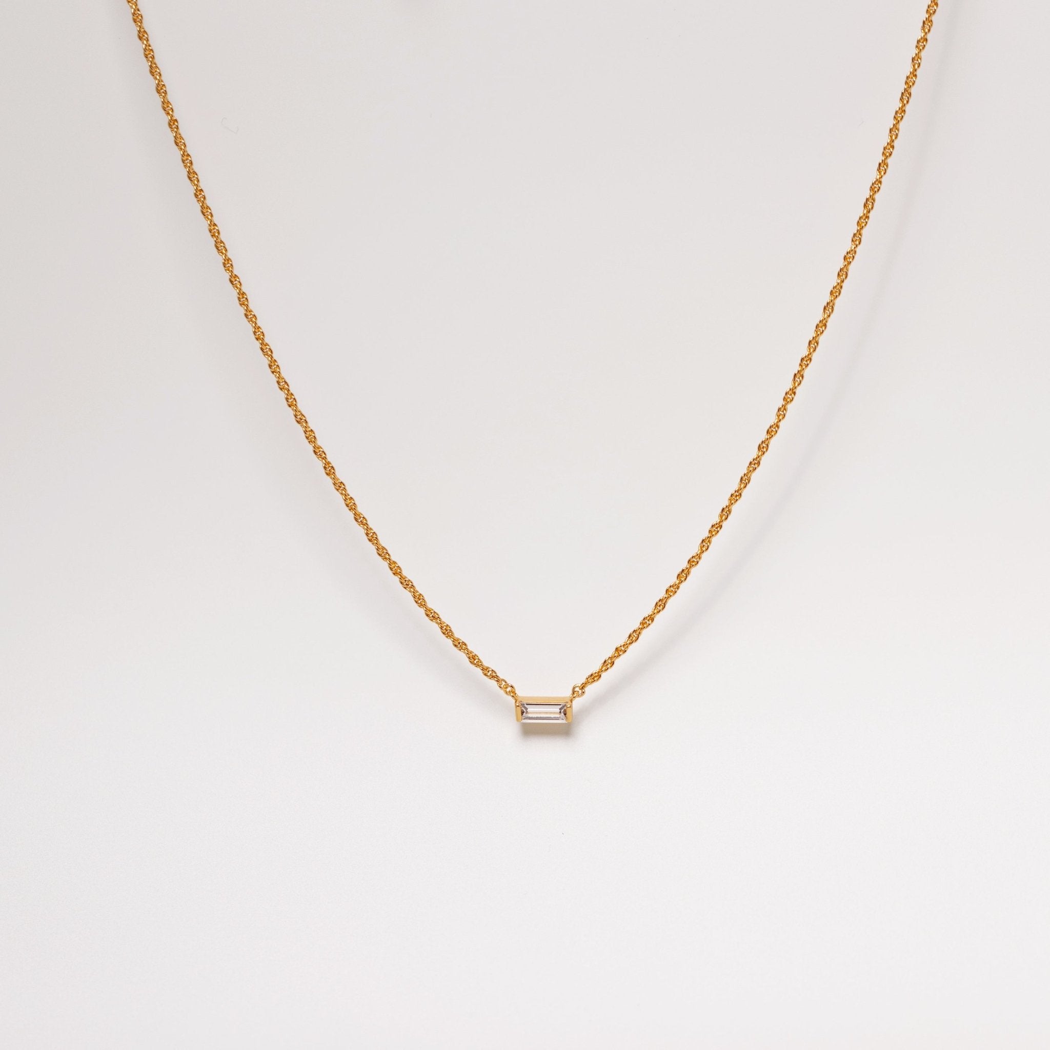 Nostalgia Gemstone Necklace