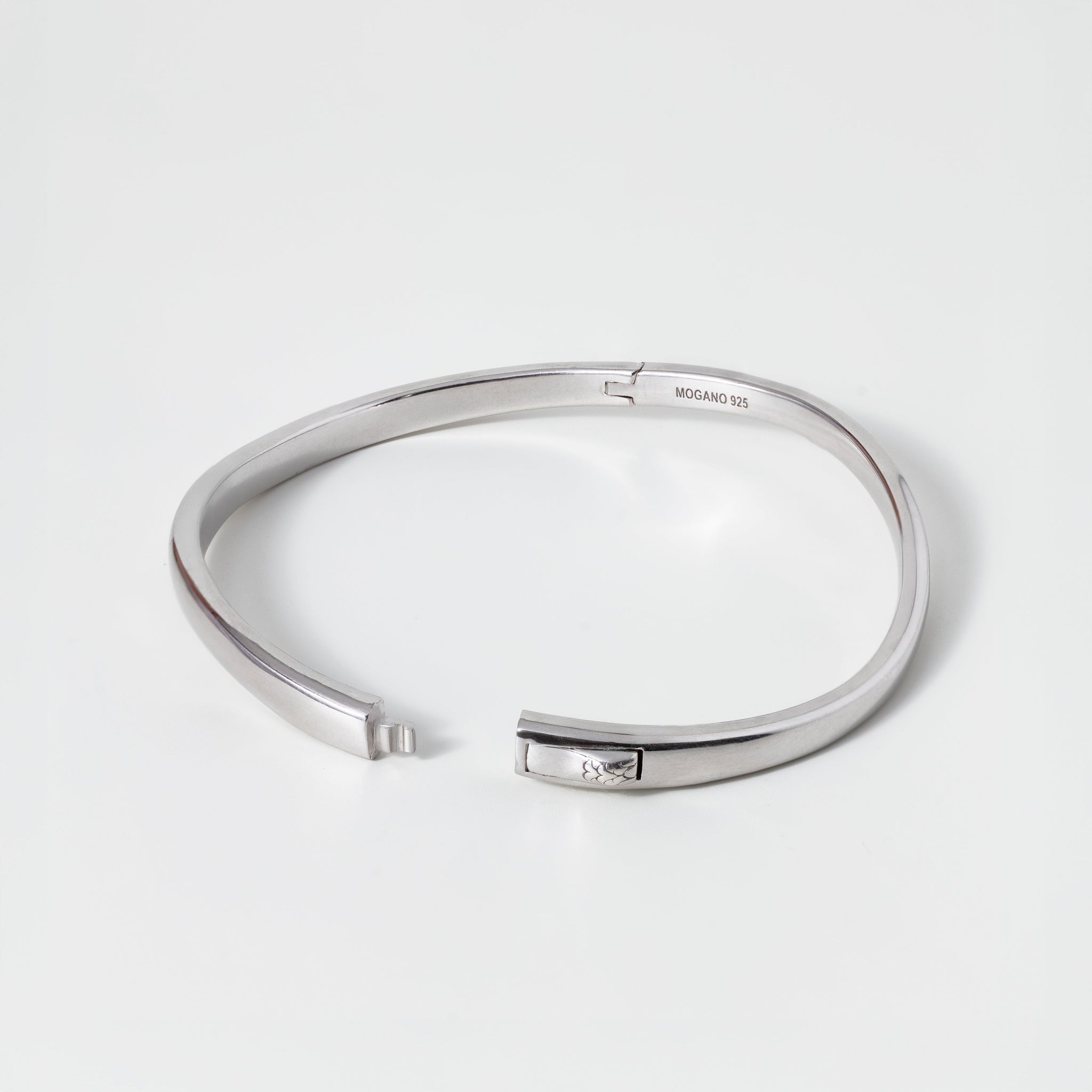 Wave Bangle
